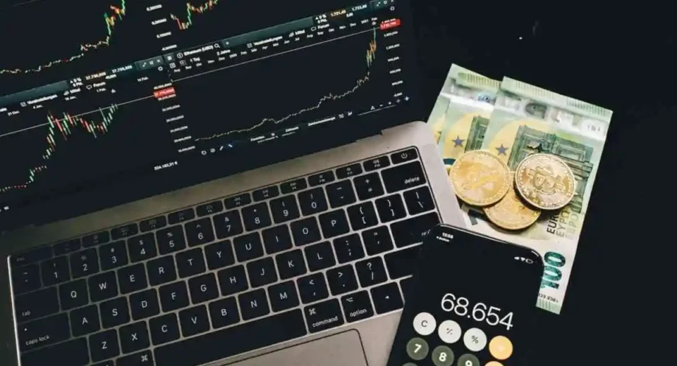 Panduan praktis membahas cara cerdas membeli Bitcoin menggunakan kartu kredit bagi investor yang tertarik.