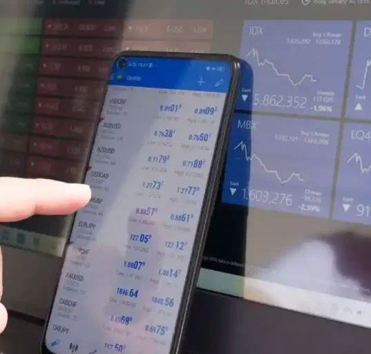 Teknik scalping tanpa indikator mengandalkan analisis harga secara langsung, menangkap pergerakan singkat untuk profit maksimal. Kita bisa berhasil dengan pendekatan ini.