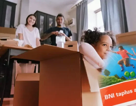 BNI Taplus Anak membantu mengajarkan menabung sejak dini dengan pengalaman perbankan yang mendidik dan interaktif.