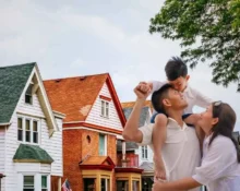 Penjualan rumah di Amerika menurun 6,3% pada April 2025, dipicu oleh tingginya suku bunga dan ketidakpastian pasar properti.