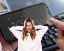Hindari kerugian dengan mengenali kesalahan trading forex pemula dan pelajari cara trading yang lebih aman dan menguntungkan.