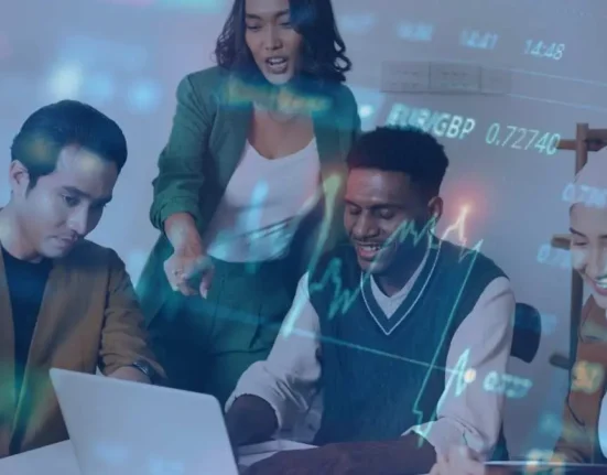 Dapatkan kripto passive income tanpa trading harian lewat staking & lending. Pelajari cara mudah hasilkan cuan dari aset digital Anda!