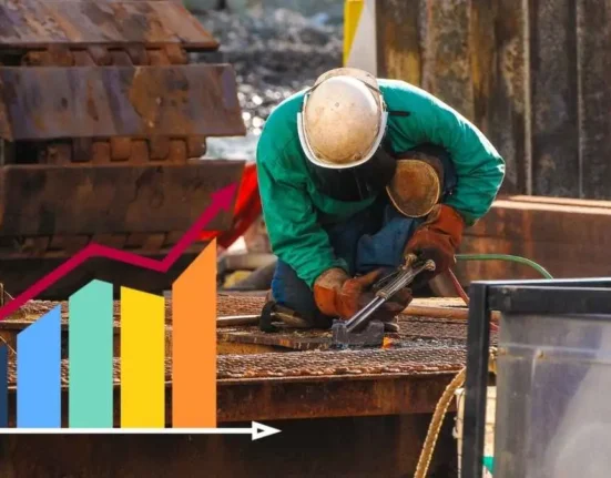 Rekrutmen sektor swasta AS melemah tajam di Mei 2025, hanya tambah 37.000 pekerjaan. Simak dampaknya bagi ekonomi global!