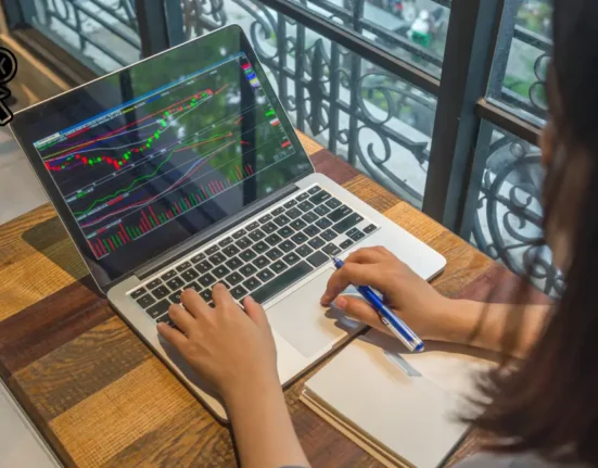 Strategi compounding profit harian forex terbukti efektif untuk tumbuhkan akun cepat dan konsisten. Pelajari cara mudahnya di sini!