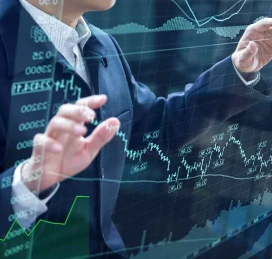 Pelajari apa itu stablecoin crypto dan bedanya dengan Bitcoin, biar kamu paham cara kerja uang digital yang nilainya tetap stabil.
