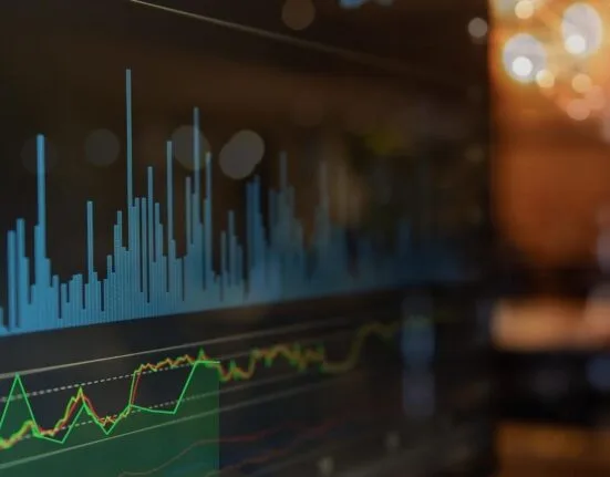 Pahami cara kerja stablecoin crypto secara sederhana dan kenali perbedaannya dengan aset digital lain seperti Bitcoin dan NFT.