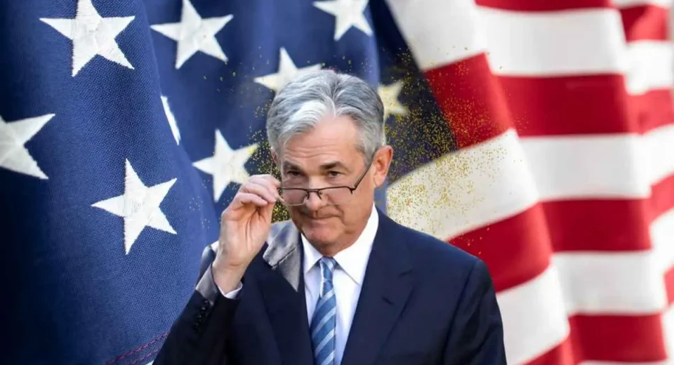 Fed Mempertahankan Suku Bunga Tetap di tengah ekonomi solid, pasar global bereaksi dan emas mencetak rekor tertinggi hari ini.